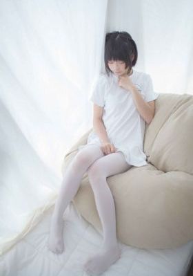 女大学生的沙龙室1