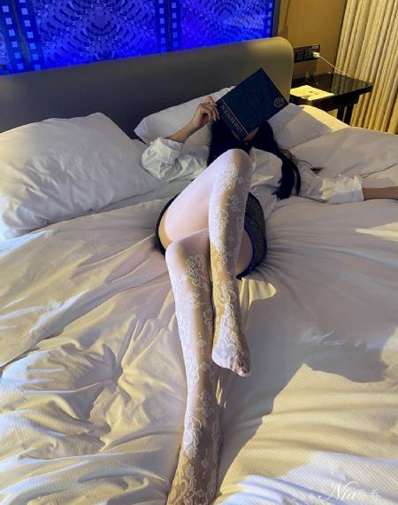 女保险销售员5