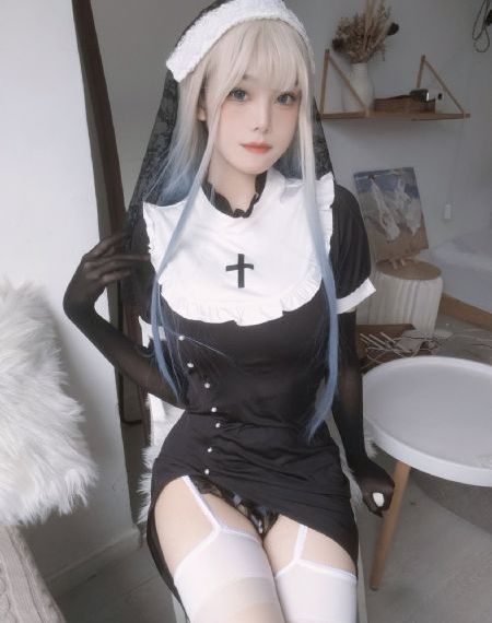 男模全身脱得精光gay网站
