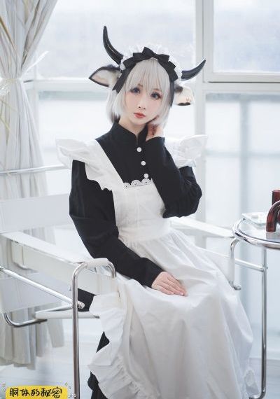 官能小说家之妻